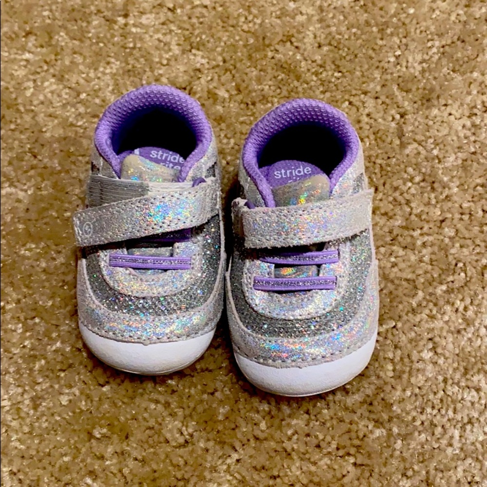 Size 3.5 girls Stride Rite sneakers